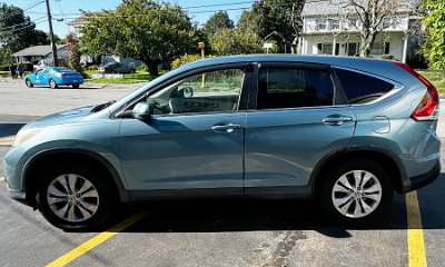 Honda CR-V AWD Blue_3